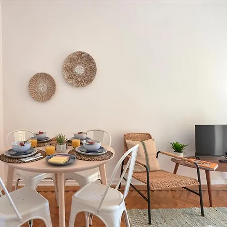 Enjoy The Sunny Balcony, By Timecooler Apartamento