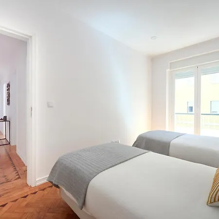 Enjoy The Sunny Balcony, By Timecooler Apartment Lisbon