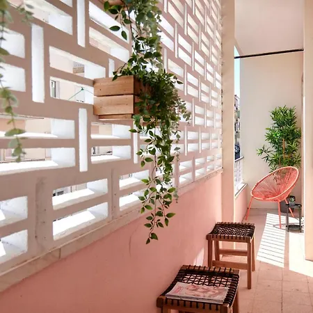 Apartment Enjoy The Sunny Balcony, By Timecooler