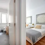 Enjoy The Sunny Balcony, By Timecooler Lisboa
